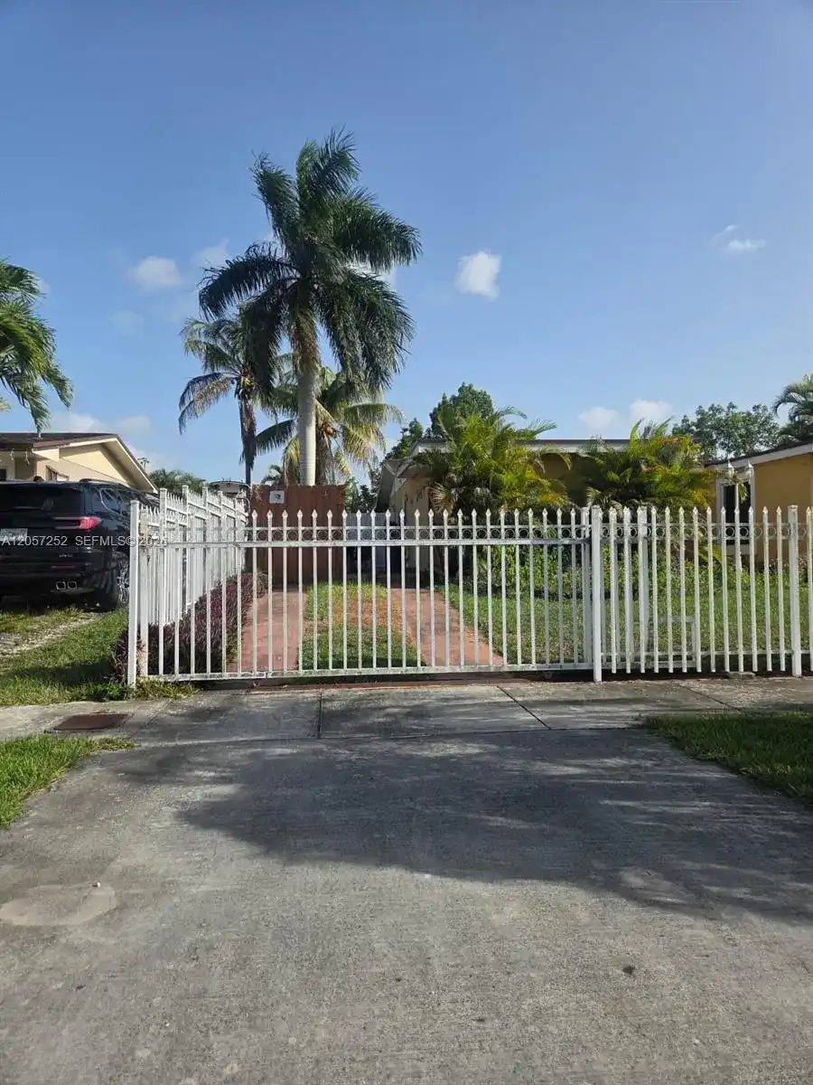 15440 SW 294th Ter # A, Homestead FL 33033