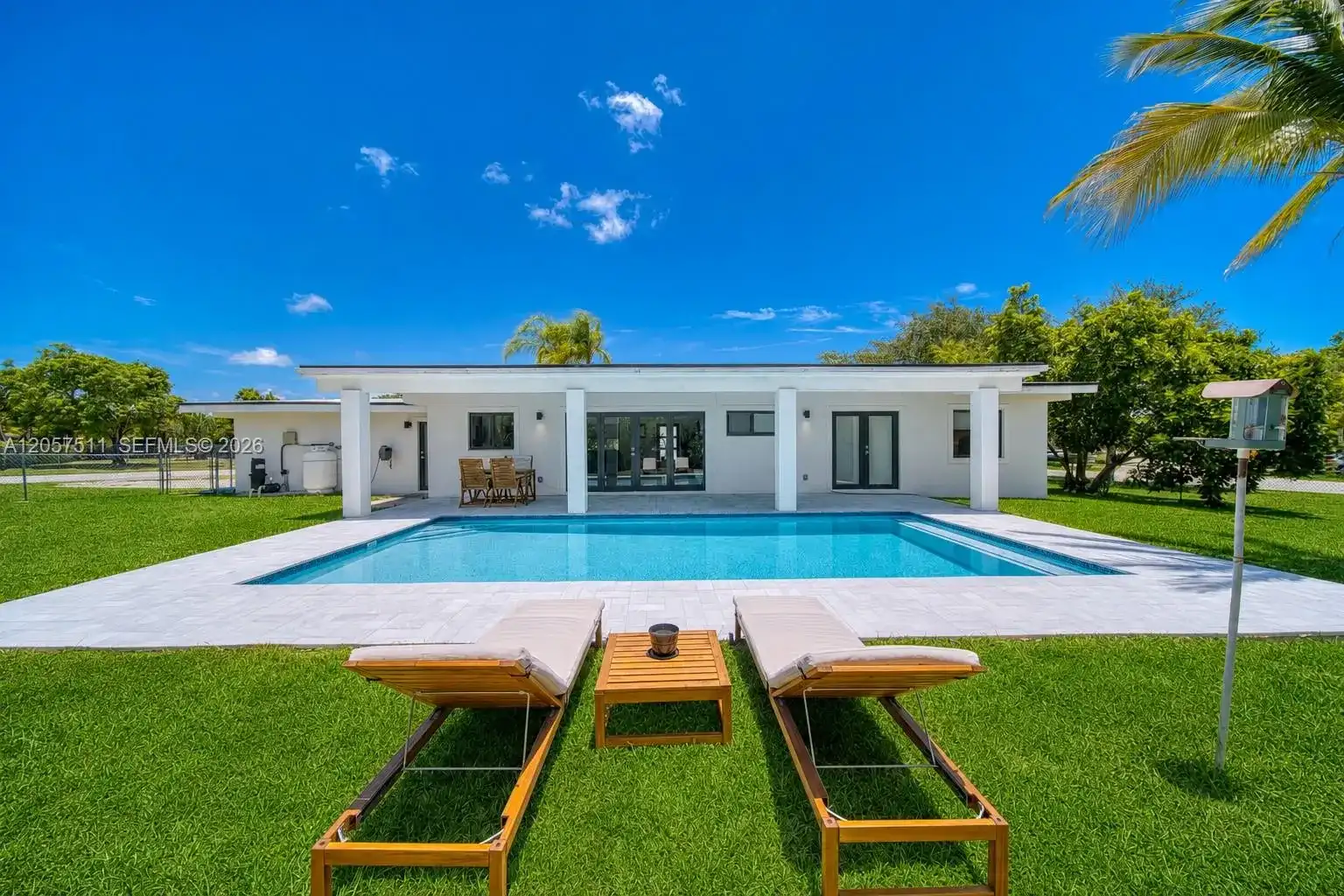 9200 SW 178th St, Palmetto Bay FL 33157