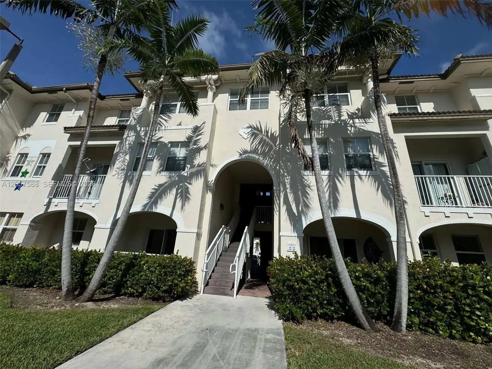 11601 NW 89 St # 106, Doral FL 33178