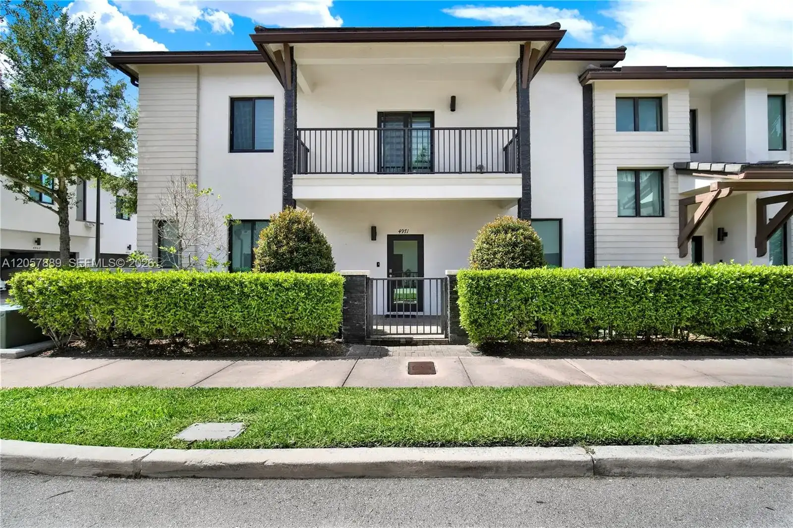 4971 NW 84th Ave, Doral FL 33166