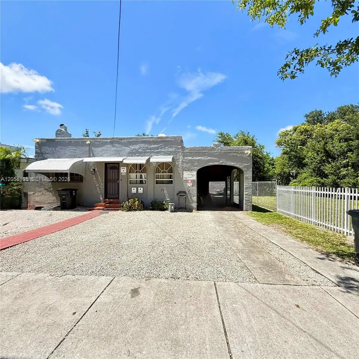 737 NE 127th St # B, North Miami FL 33161