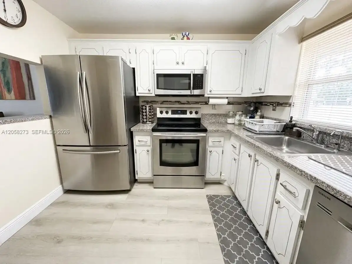 9801 Sunrise Lakes Blvd # 203, Sunrise FL 33322