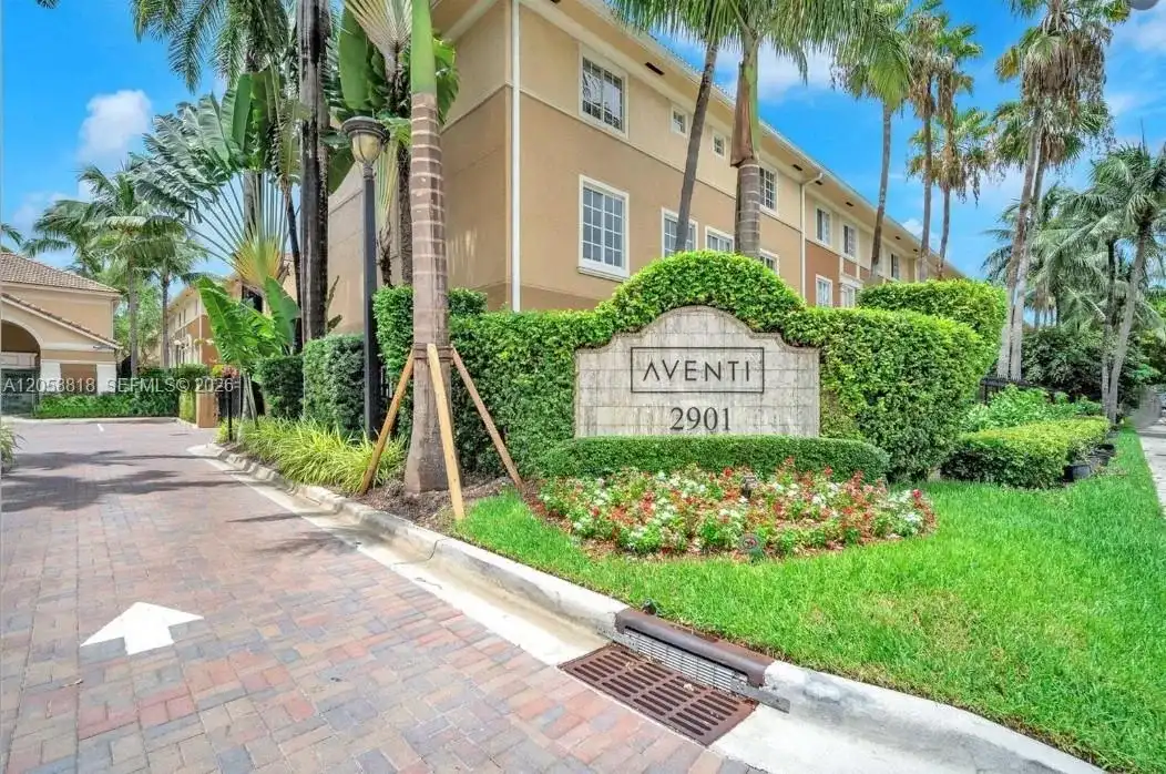 2845 NE 185th St # 903, Aventura FL 33180