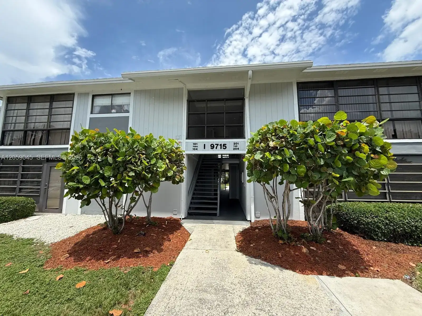 9715 Hammocks Blvd # 102, Miami FL 33196