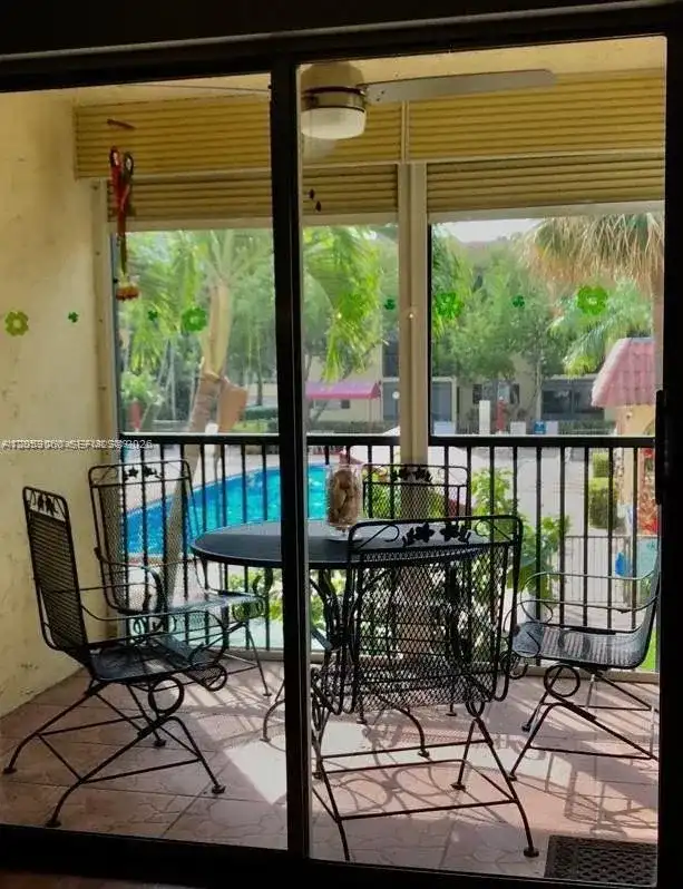 259 S Cypress Rd # 527, Pompano Beach FL 33060