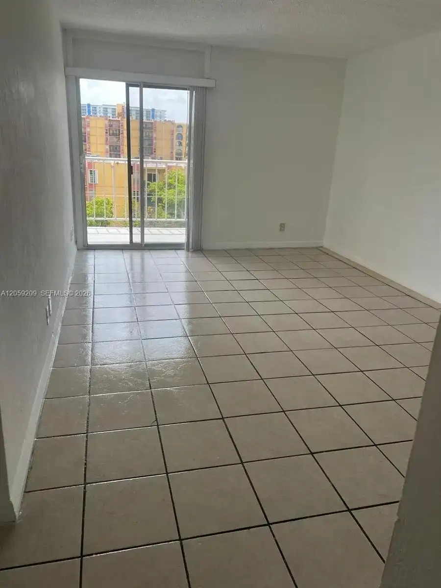 801 NW 47th Ave # W612, Miami FL 33126