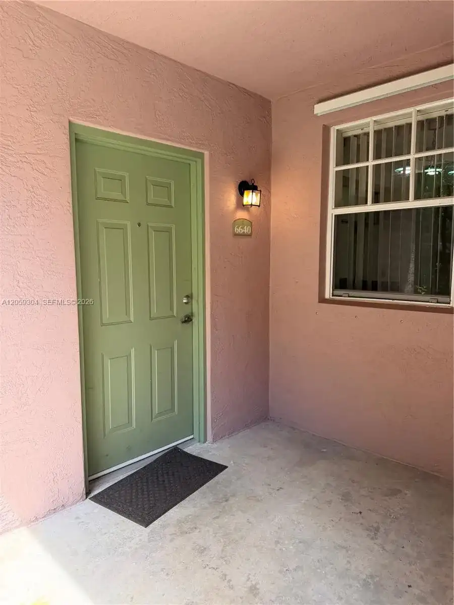 6640 W Sample Rd # 6640, Coral Springs FL 33067