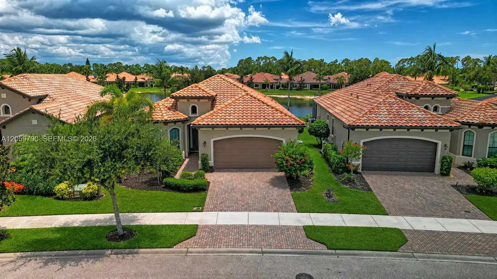9292 ISLA BELLA CIR, Bonita Springs FL 34135