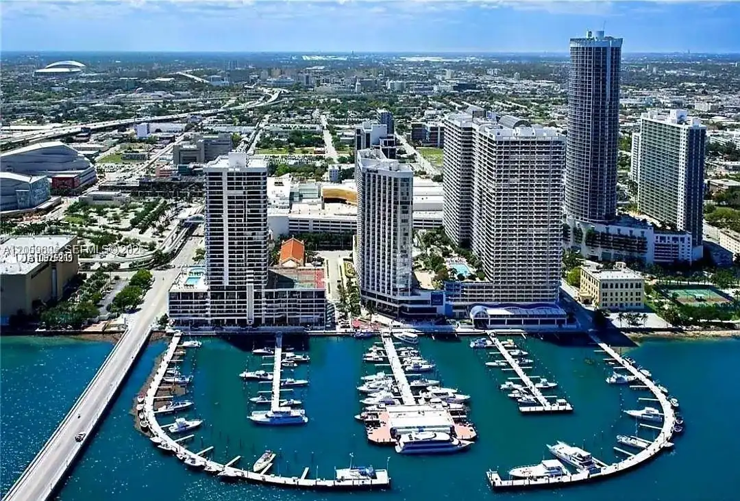 1717 N Bayshore Dr # 2938, Miami FL 33132