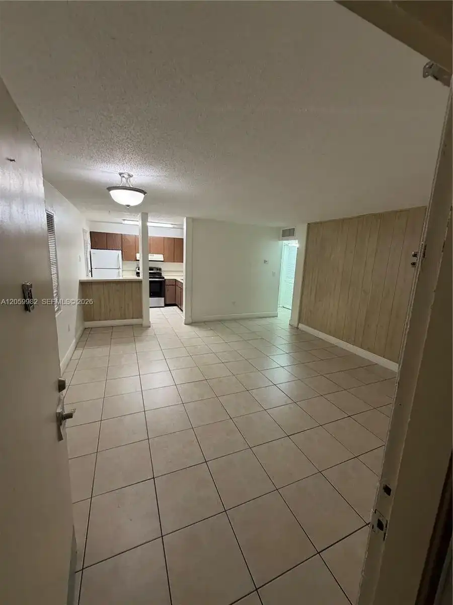 5501 SW 77th Ct # 204C, Miami FL 33155