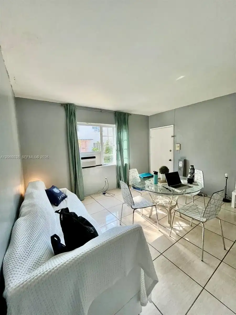 650 84th St # 35, Miami Beach FL 33141