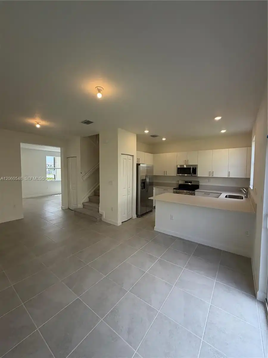 2664 SE 25th Rd # 2664, Homestead FL 33035