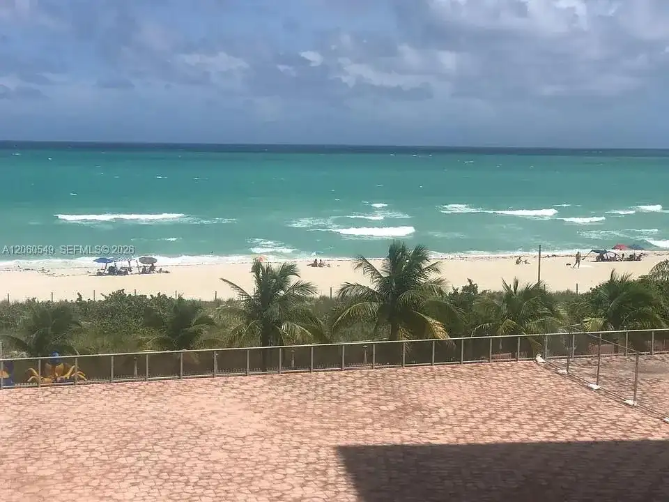 6039 Collins Ave # 516, Miami Beach FL 33140