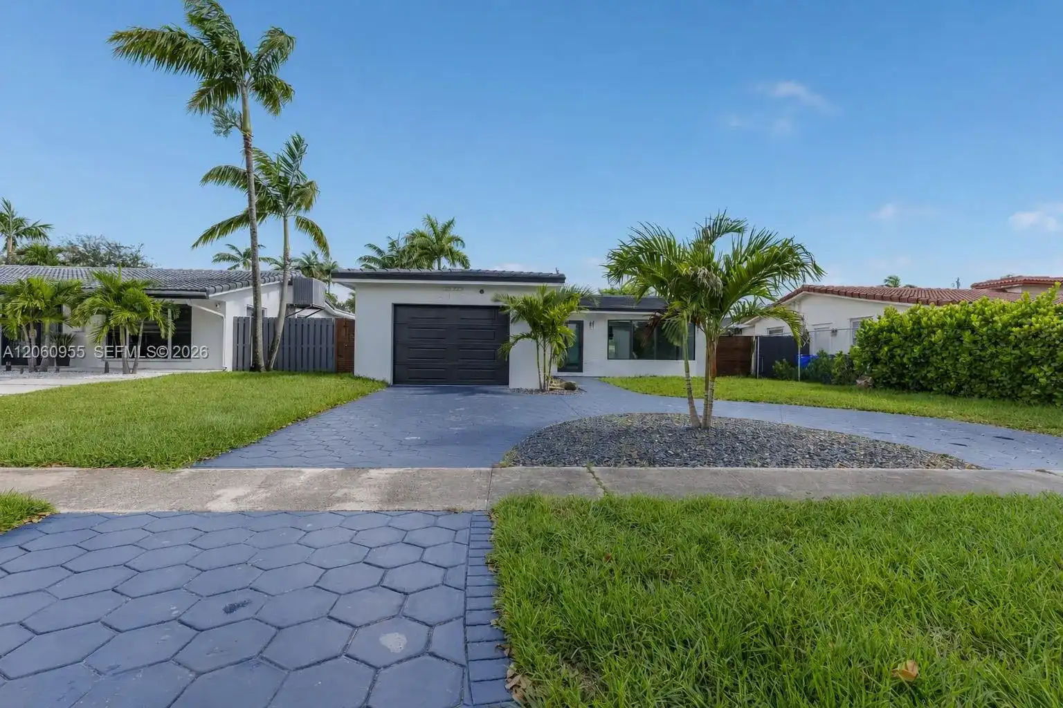 4115 Madison St, Hollywood FL 33021