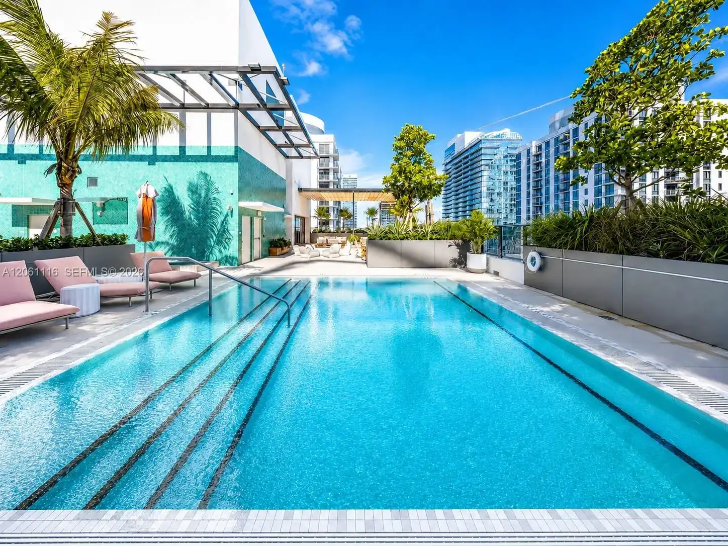 11 NE 6th St # 809, Miami FL 33132