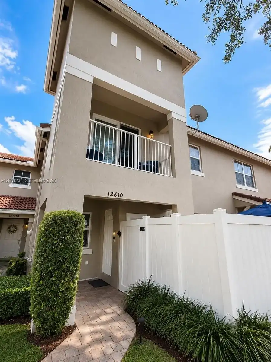 12610 SW 54th St # 12610, Miramar FL 33027