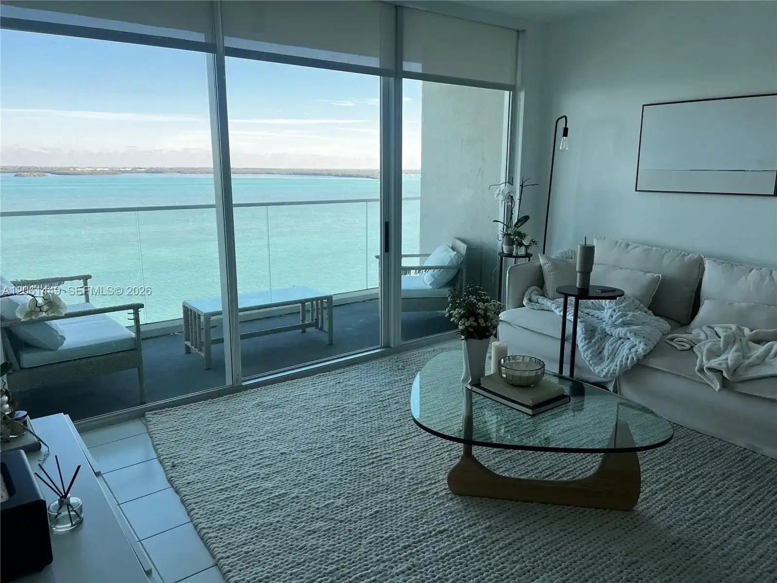 800 Claughton Island Dr # 1404, Miami FL 33131