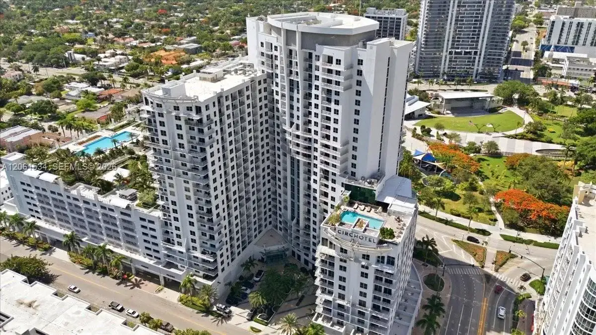 1776 Polk St # 703, Hollywood FL 33020