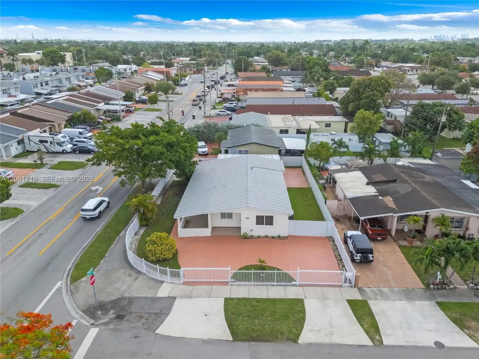 3685 W 9th Ave, Hialeah FL 33012