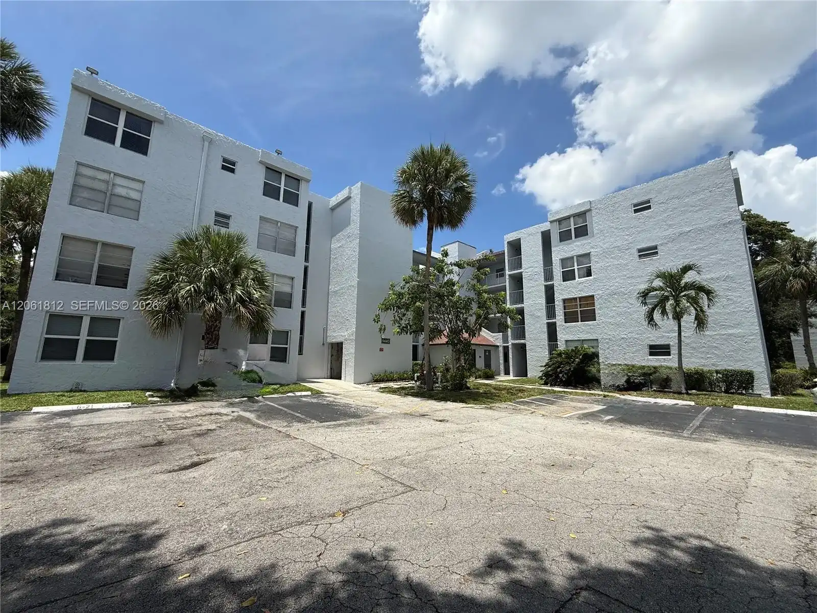 9440 Live Oak Pl # 102, Davie FL 33324