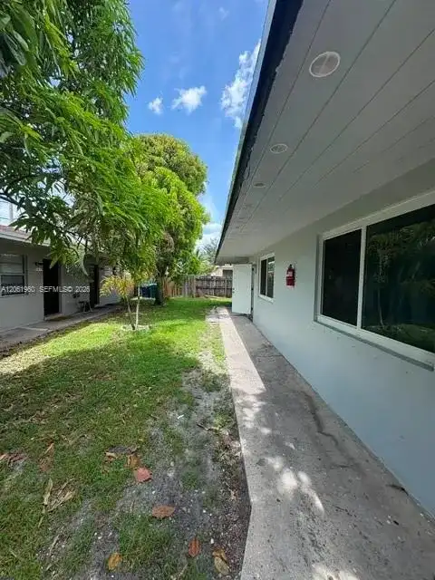 5401 NW 22nd St # 2, Lauderhill FL 33313
