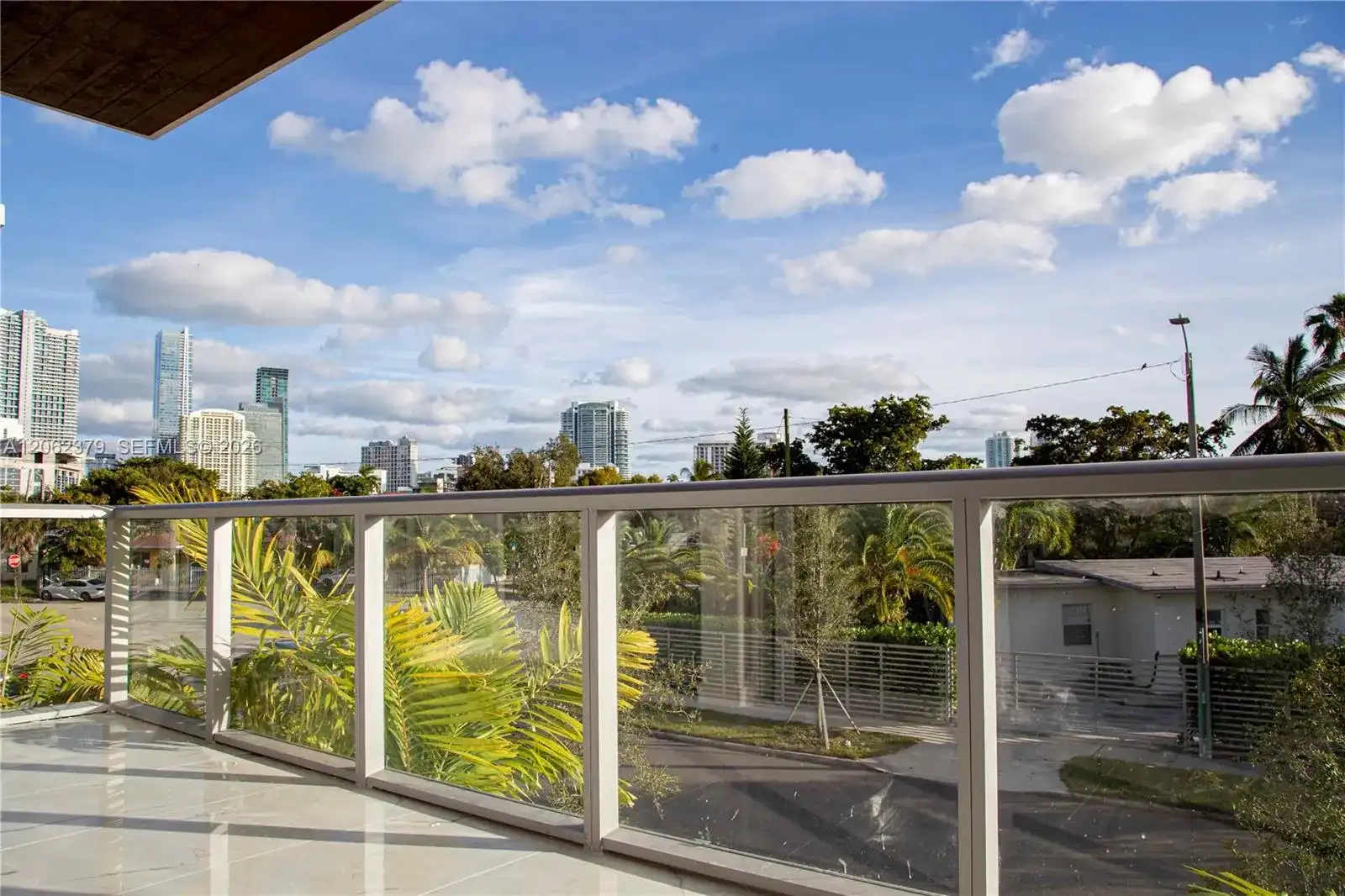 529 SW 11th St # 202, Miami FL 33129