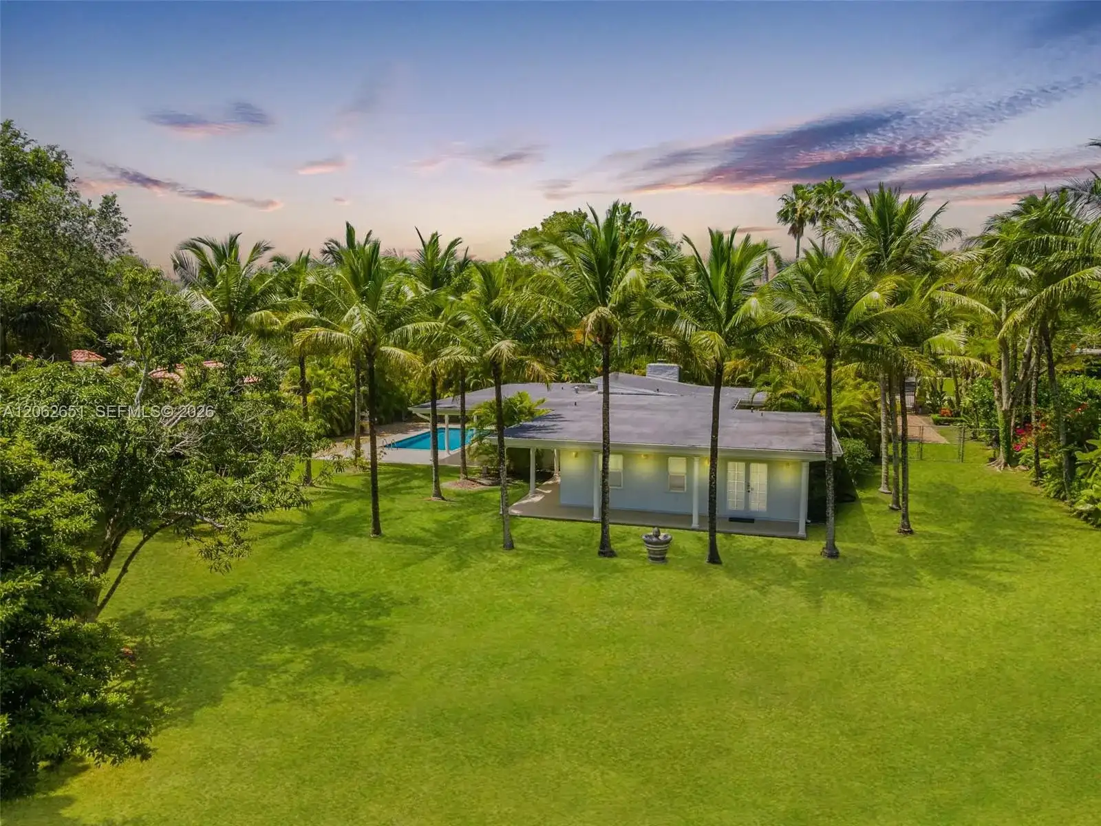 8030 SW 120th St, Pinecrest FL 33156