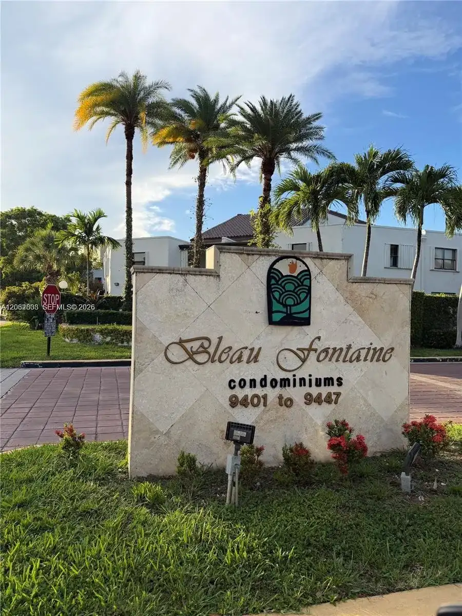 9417 Fontainebleau Blvd # 27, Miami FL 33172