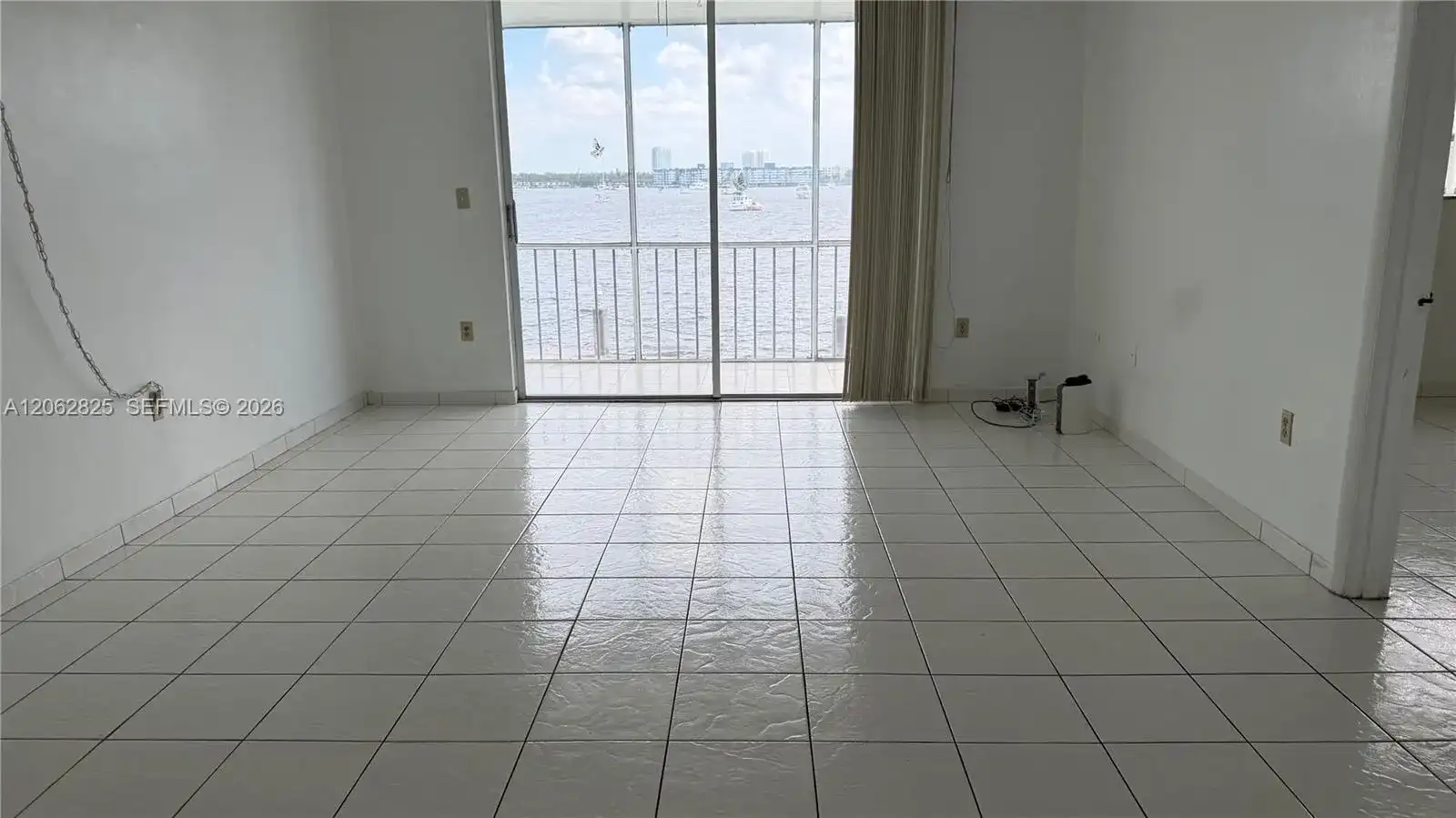 3000 Marcos Dr # P210, Aventura FL 33160