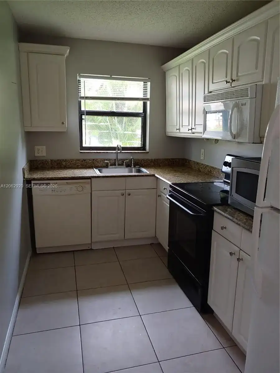 5060 Sanctuary Way, West Palm Beach FL 33417
