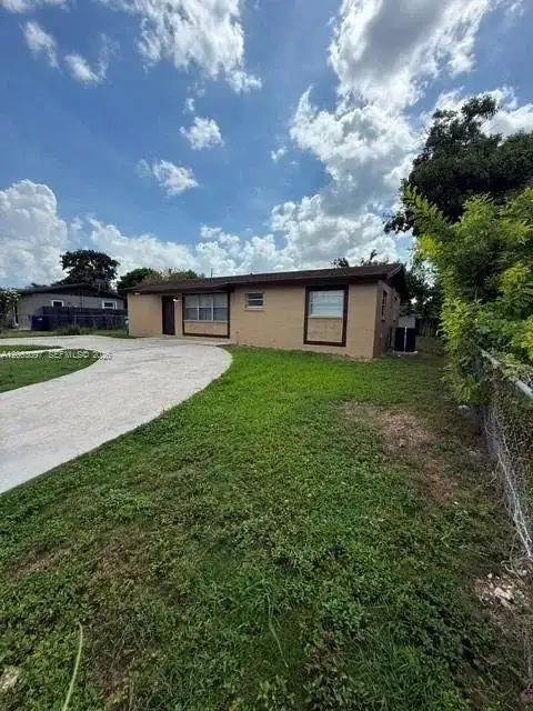 27902 SW 129th Ct, Homestead FL 33032