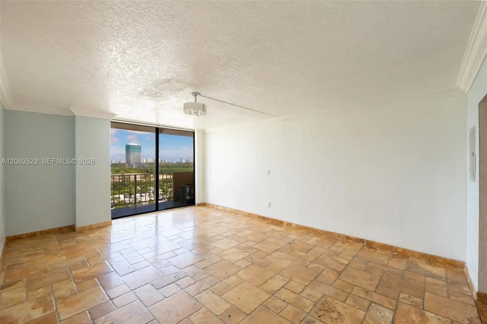 2350 NE 135th St # 1503, North Miami FL 33181