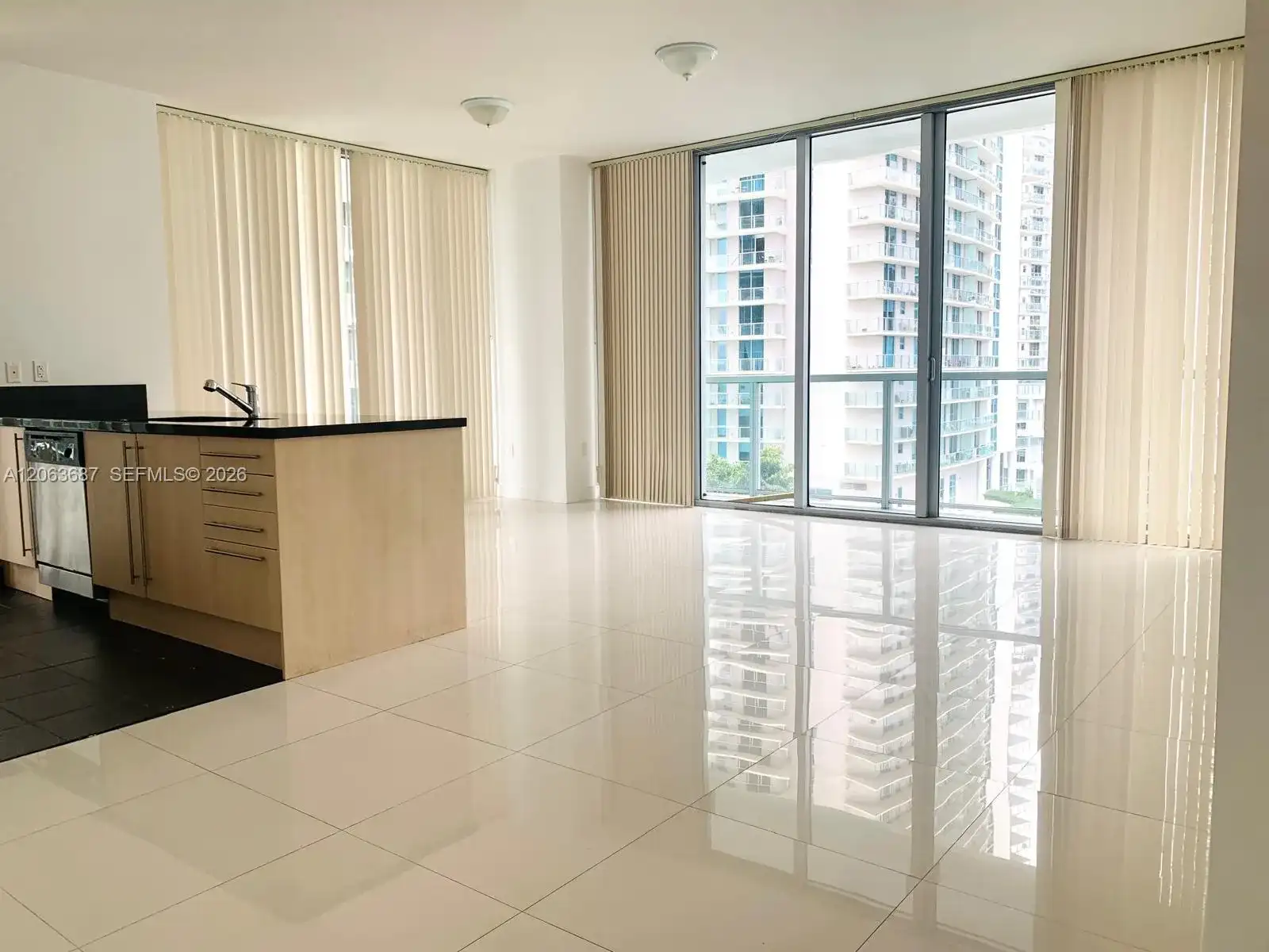 79 SW 12 ST # 1707, Miami FL 33130