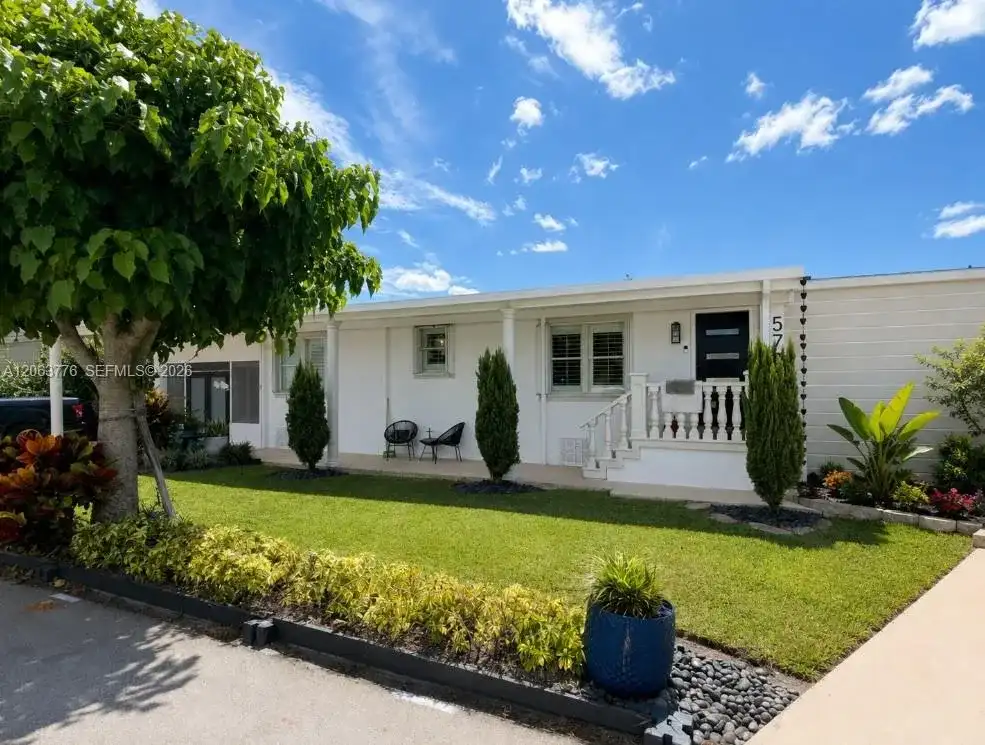 19800 SW 180 ave unit 570, Miami FL 33187