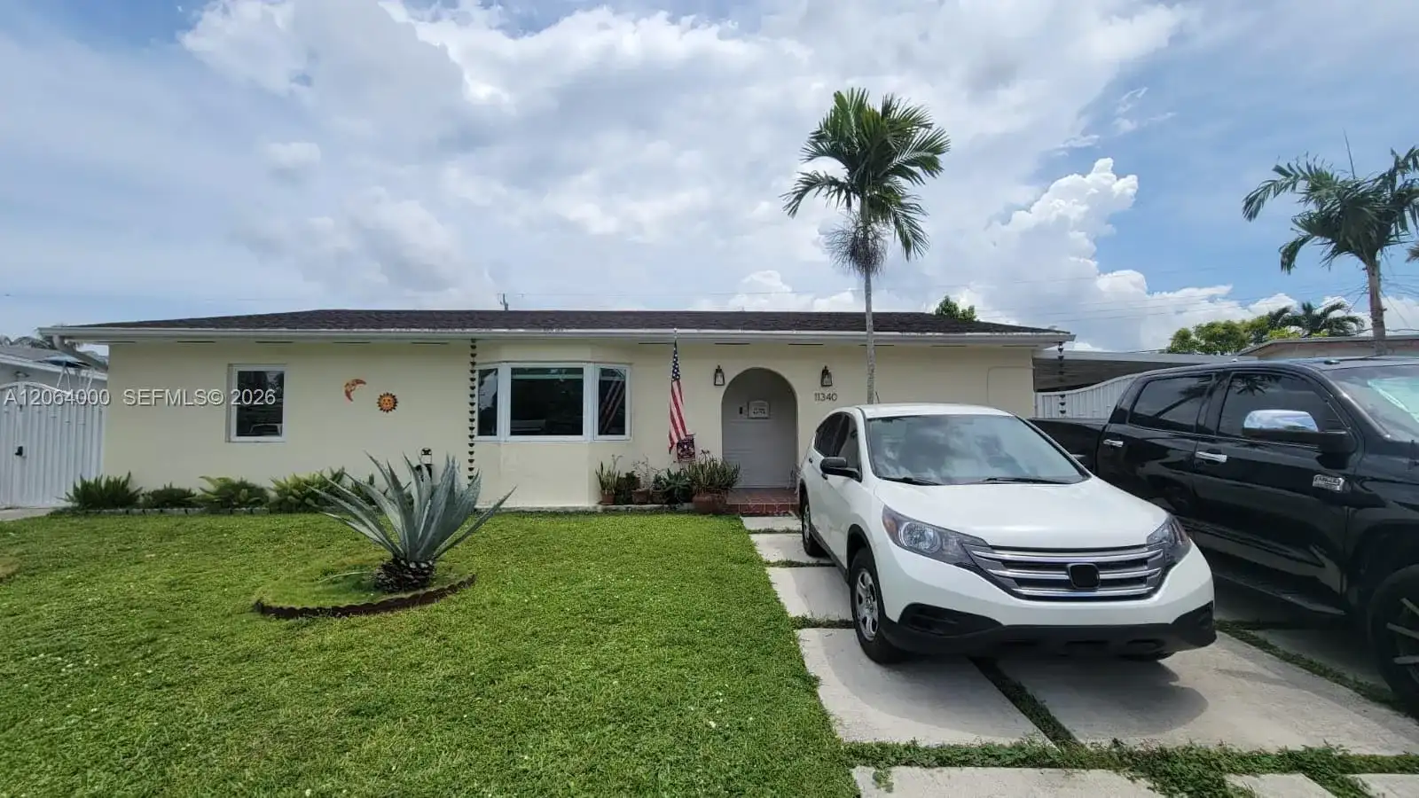 11340 SW 48th St, Miami FL 33165