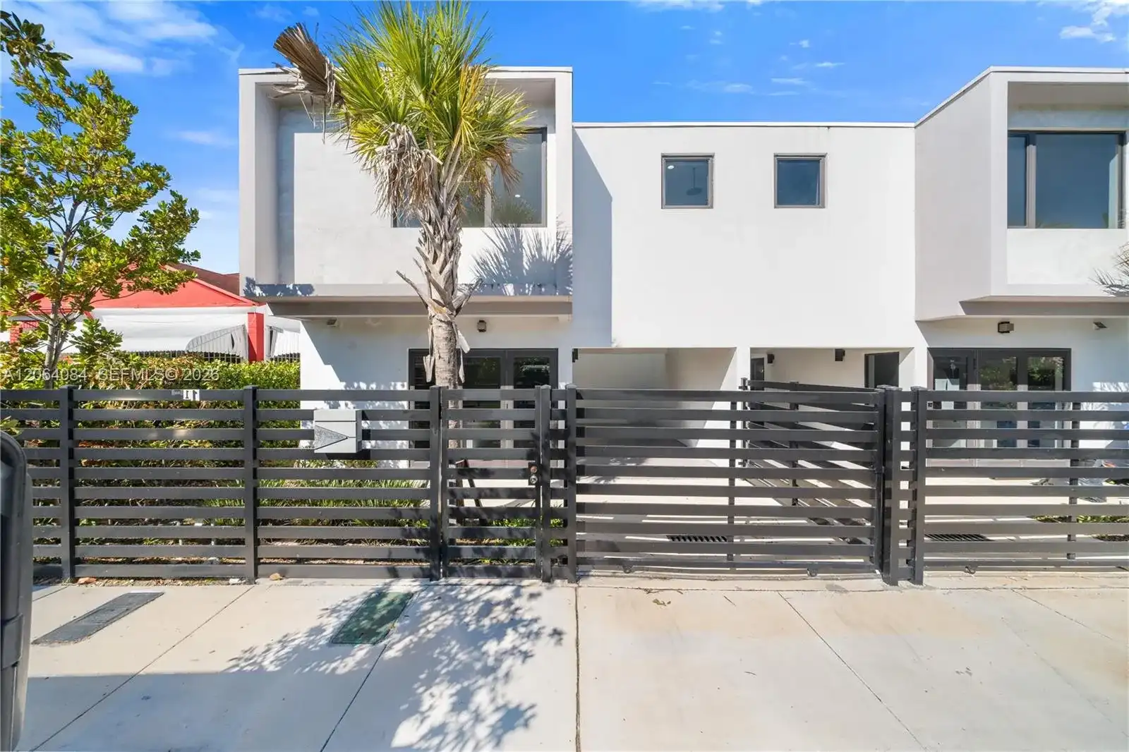 11 NE 51 St # B, Miami FL 33137