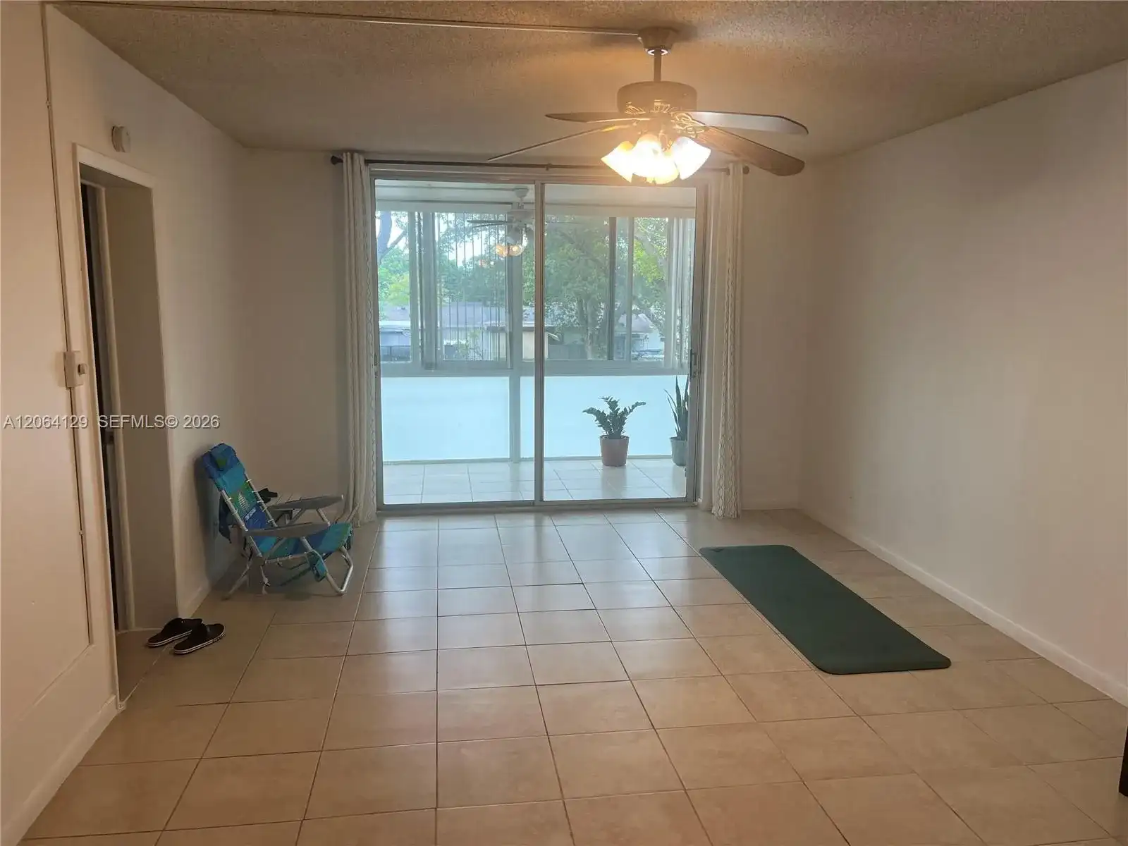 5950 Del Lago Cir # 201, Sunrise FL 33313