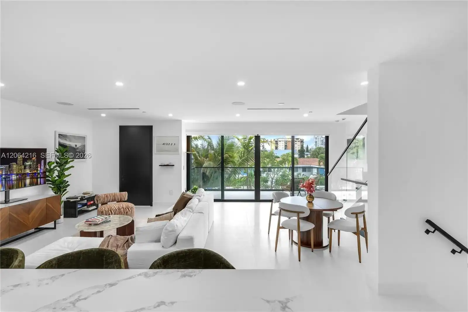 3228 NE 7th St, Pompano Beach FL 33062