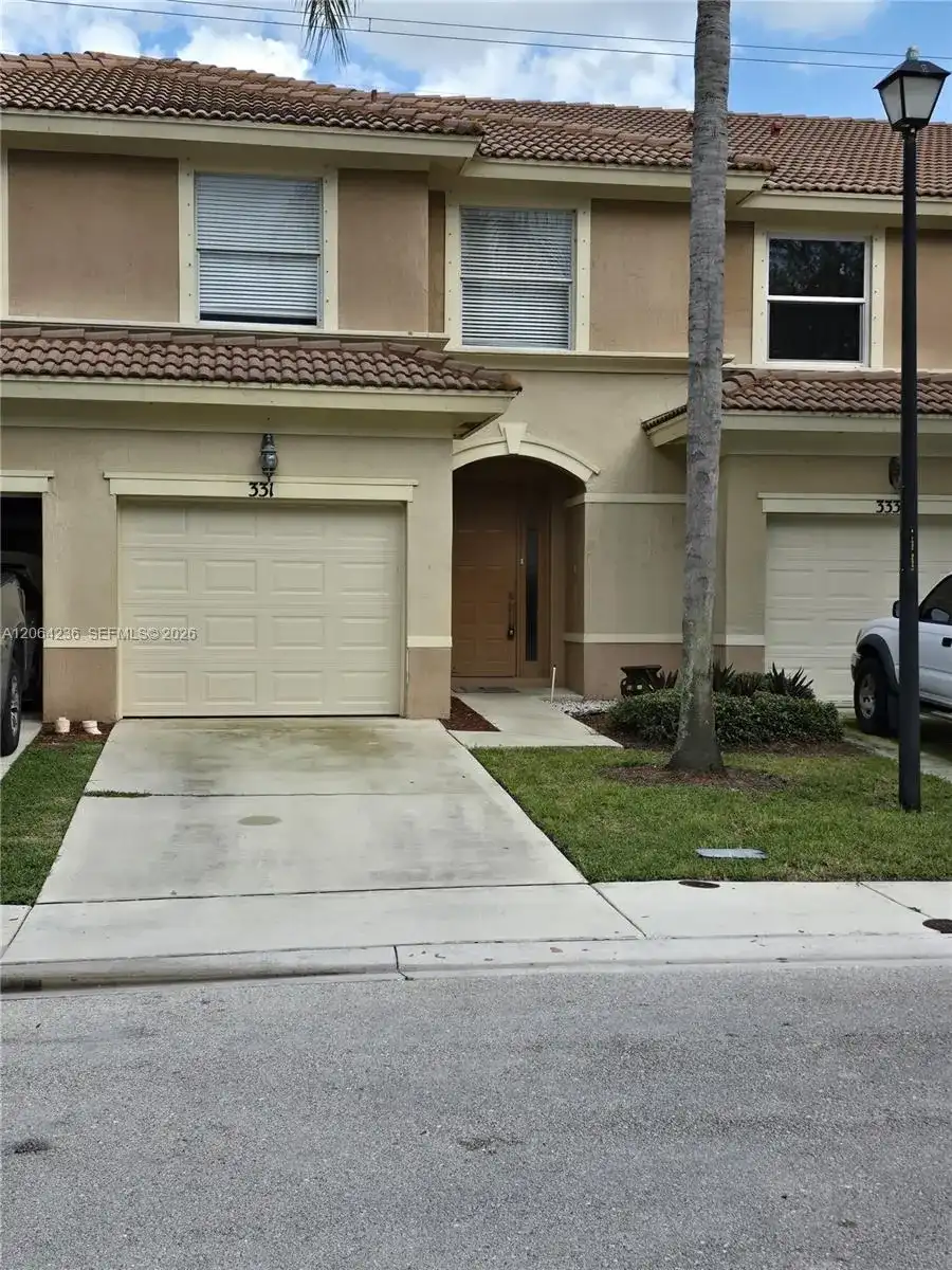 331 River Bluff Ln, Royal Palm Beach FL 33411