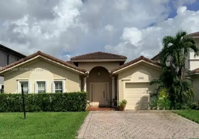 13654 SW 124th Ave Rd, Miami FL 33186