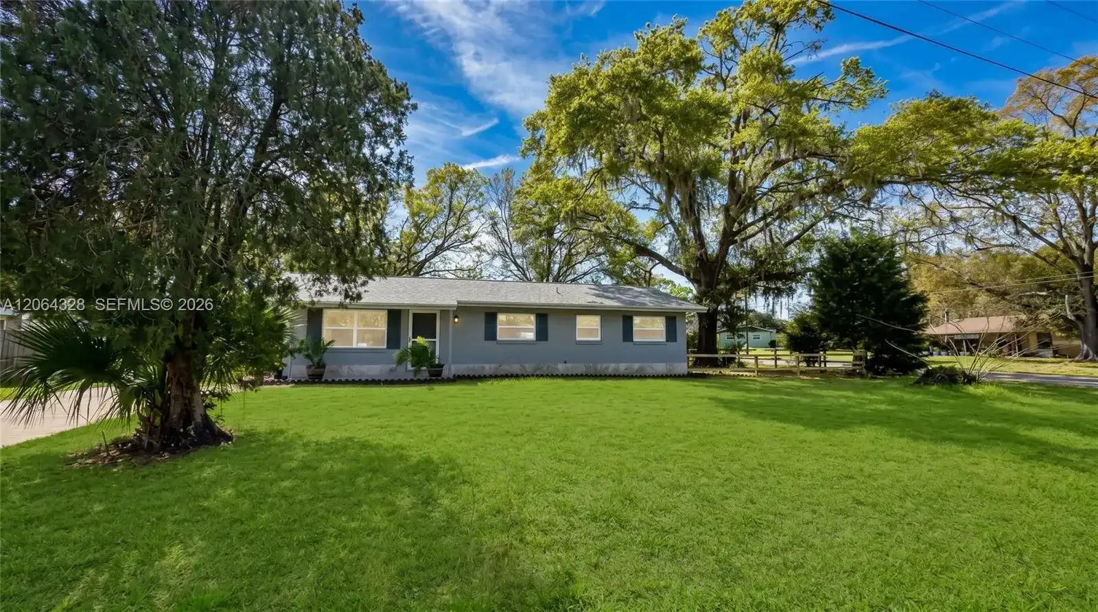 1812 NE 50th ST, Ocala FL 34479