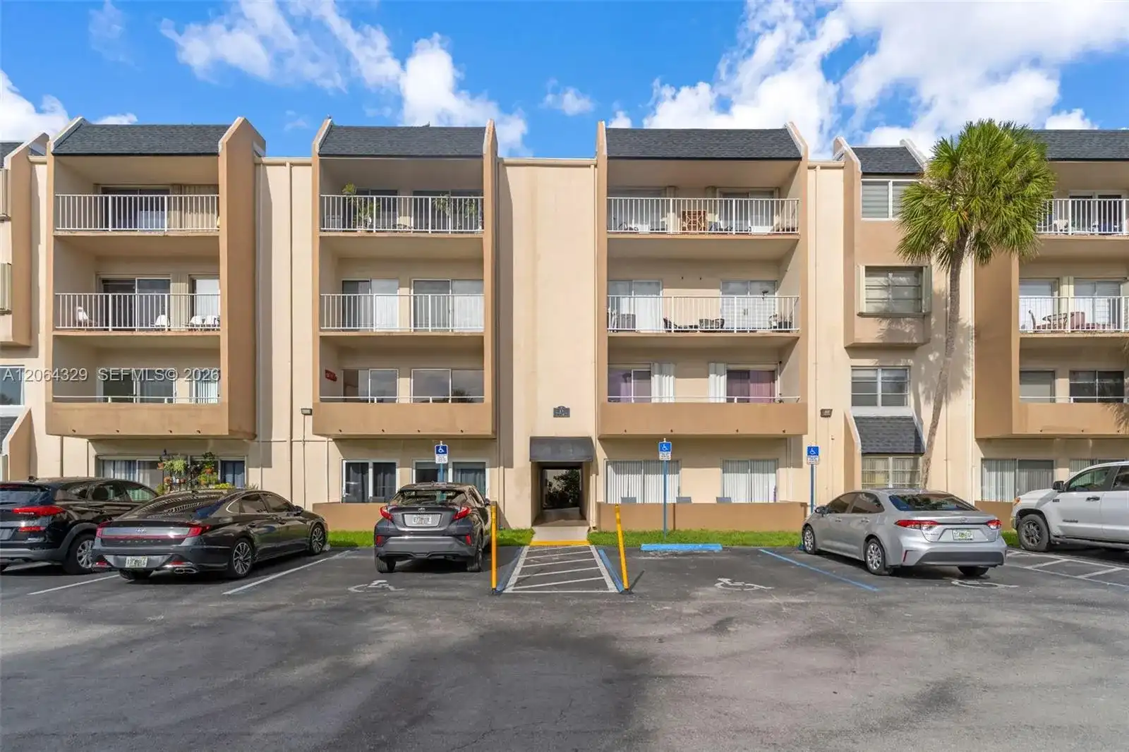 7745 SW 86th St # 218, Miami FL 33143