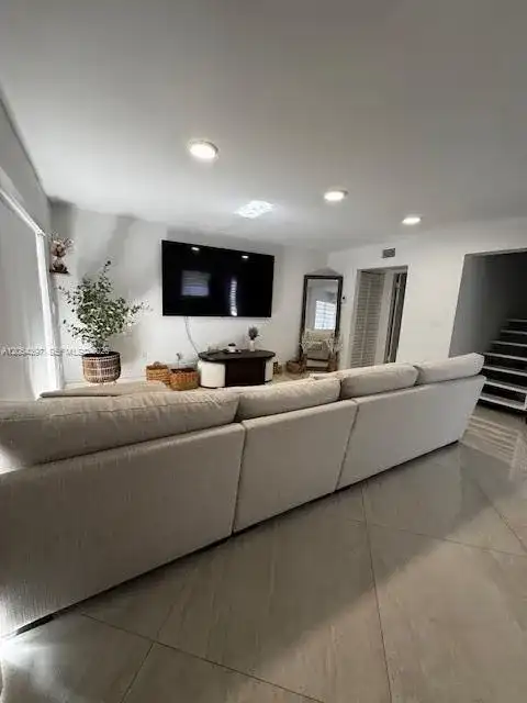 15375 SW 105th Ln # 4, Miami FL 33196