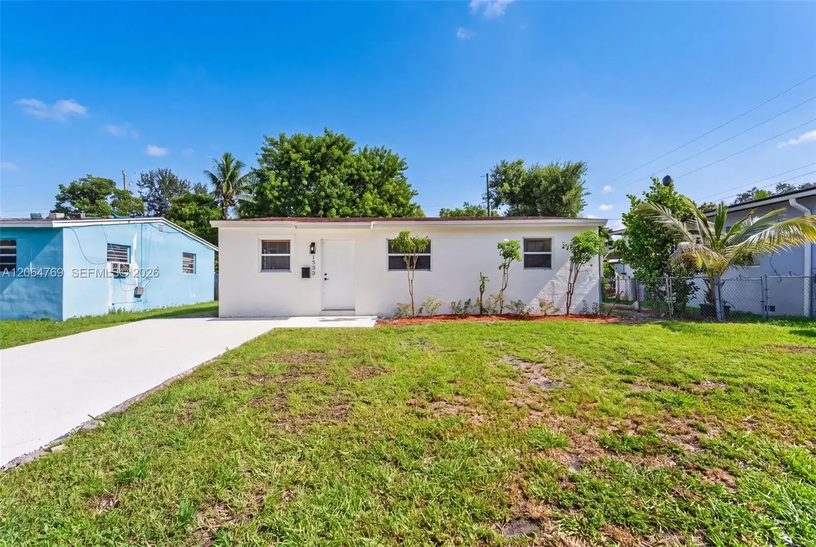 1583 NE 152nd St, North Miami Beach FL 33162