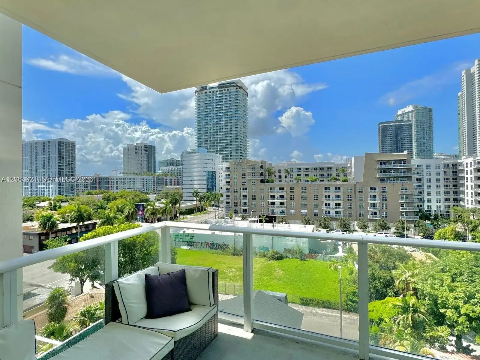 321 NE 26th # 703, Miami FL 33137