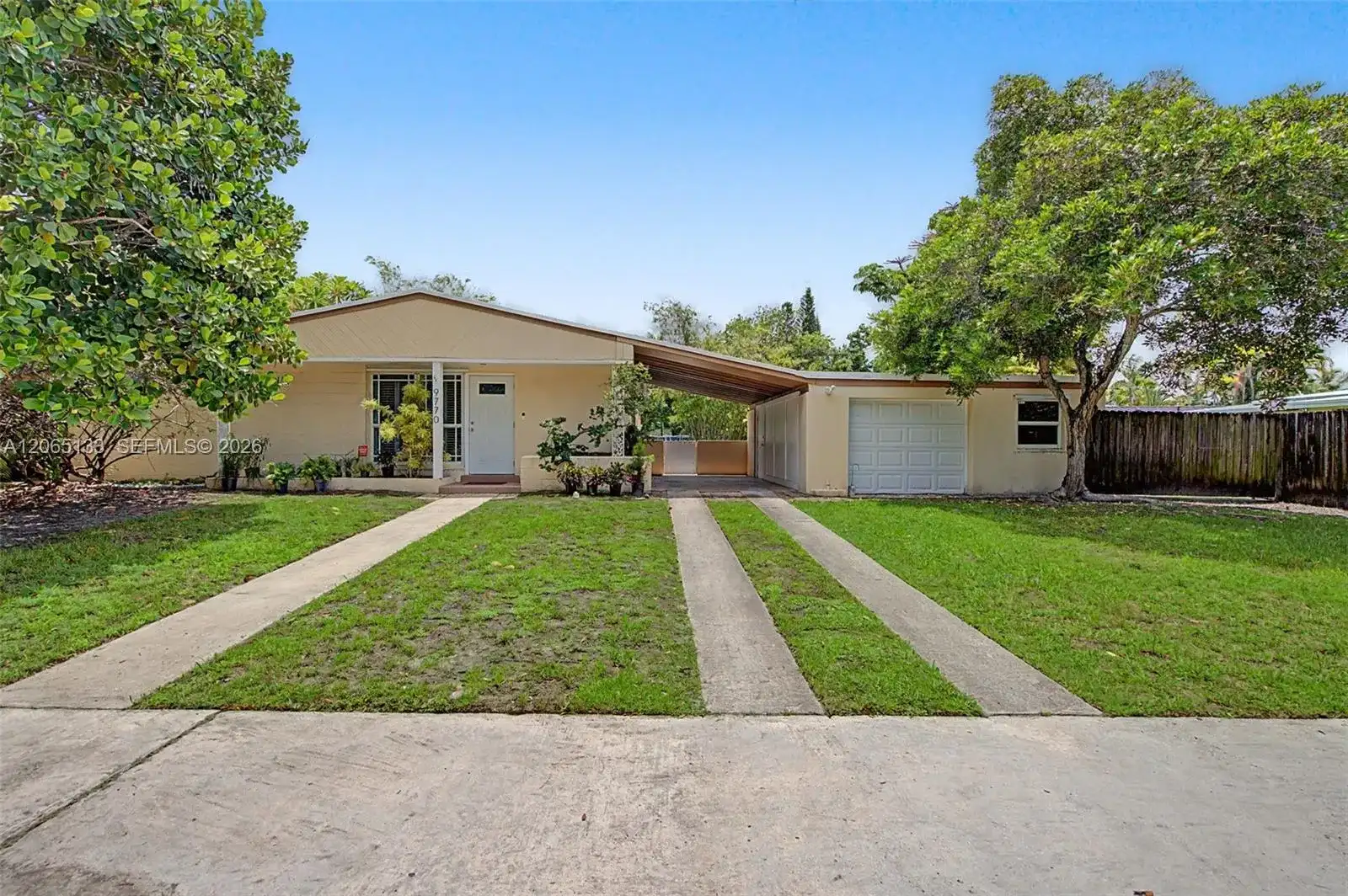 9770 Cutler Ridge Dr, Cutler Bay FL 33157