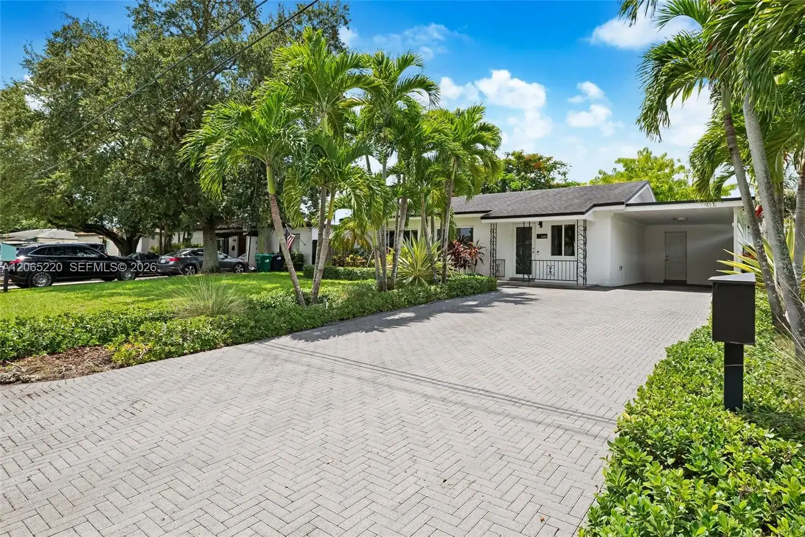 7450 SW 36th St, Miami FL 33155