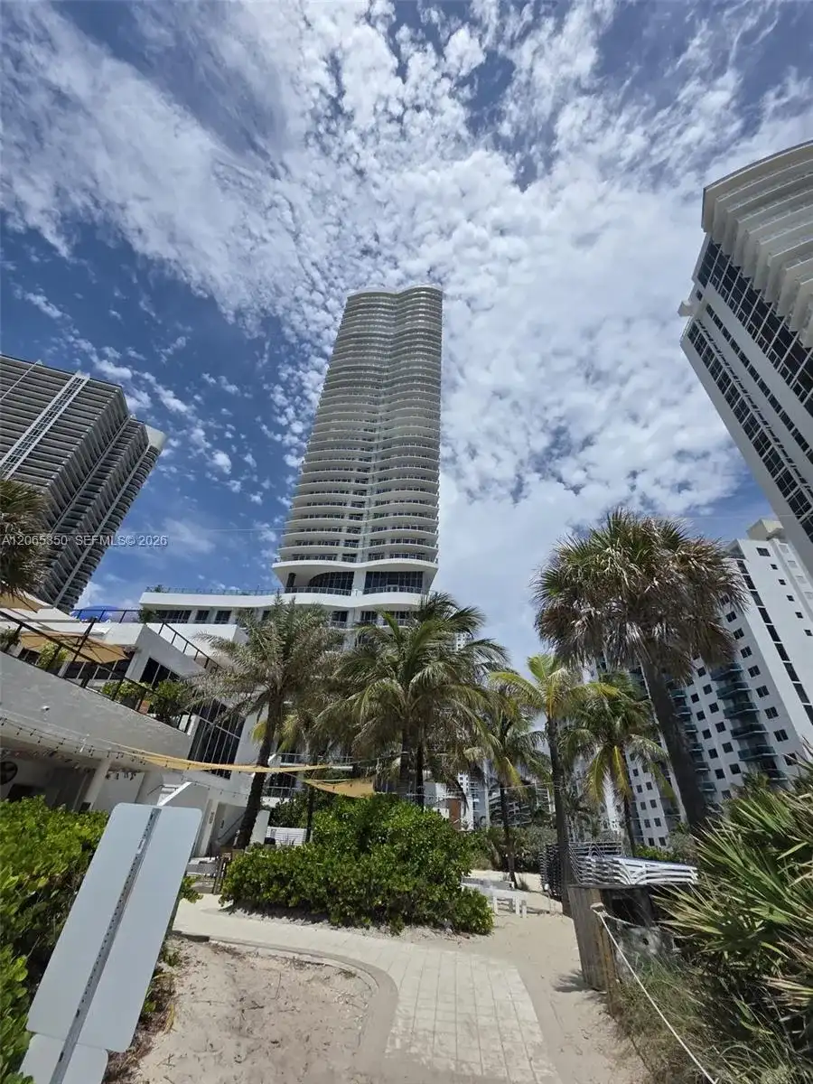 4111 S Ocean Dr # 1912, Hollywood FL 33019