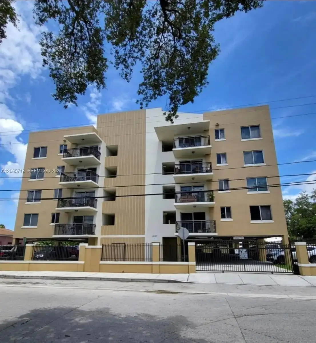 2647 NW 25th Ave # 511, Miami FL 33142