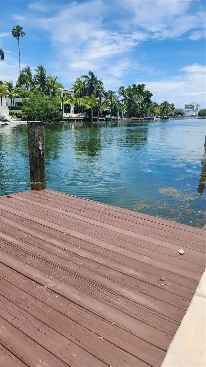 1525 Calais Dr, Miami Beach FL 33141